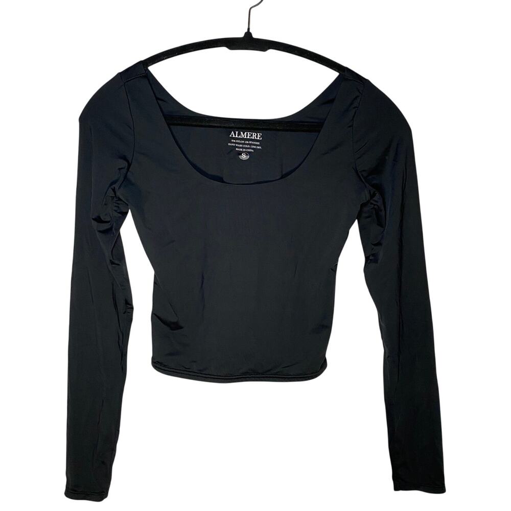 Women's Black Long Sleeve Scoop Neck Top
